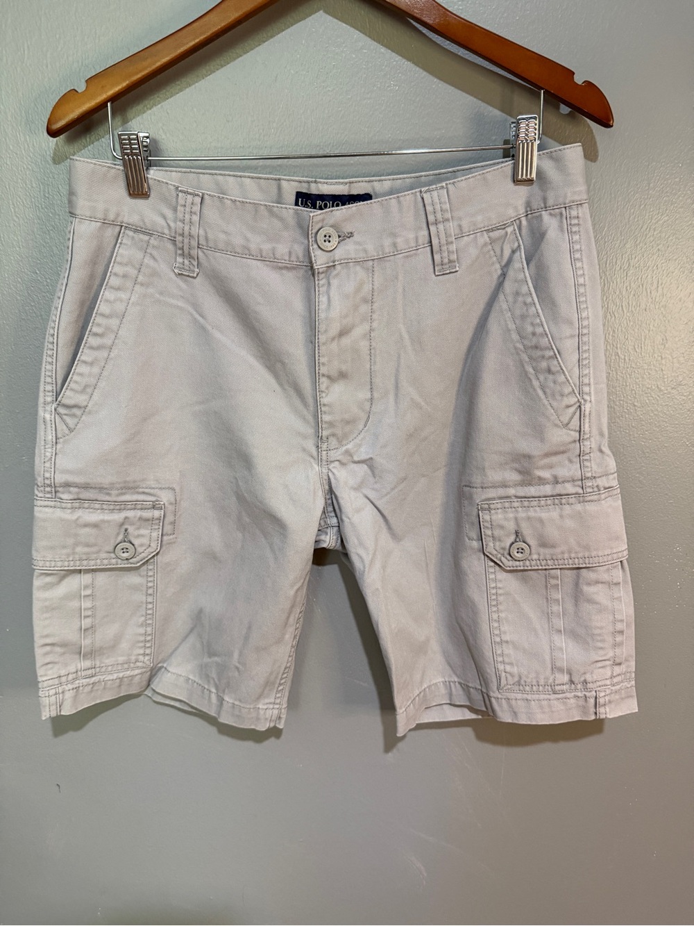 U.S. Polo Assn. Men's Light Gray Cargo Shorts Sz 32